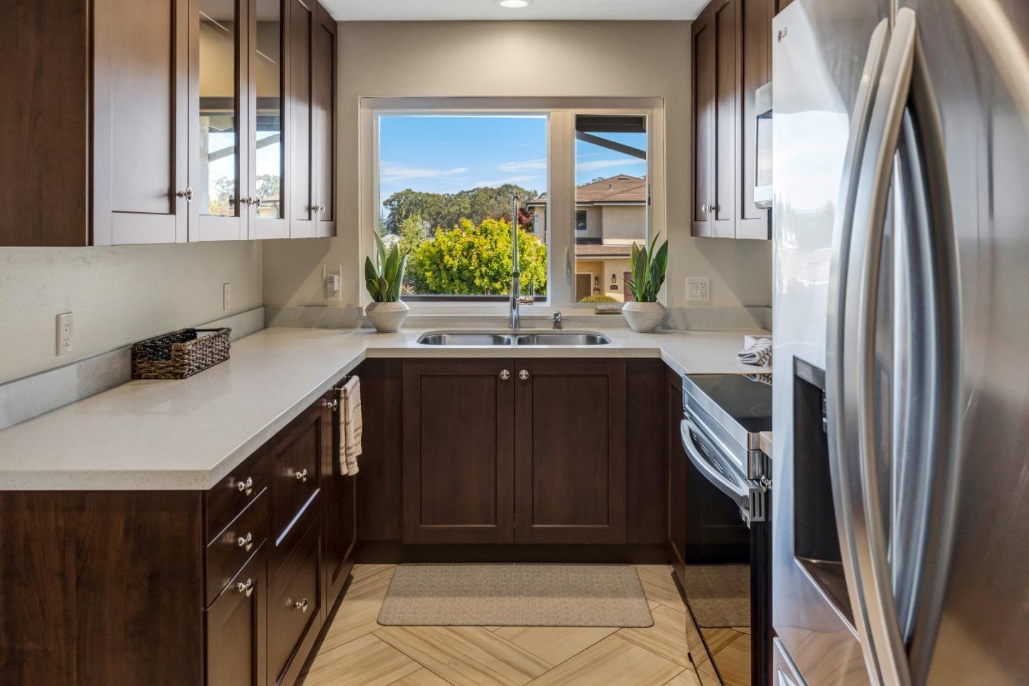 Detail Gallery Image 8 of 20 For 1940 San Pablo Ave, Seaside,  CA 93955 - 3 Beds | 2 Baths