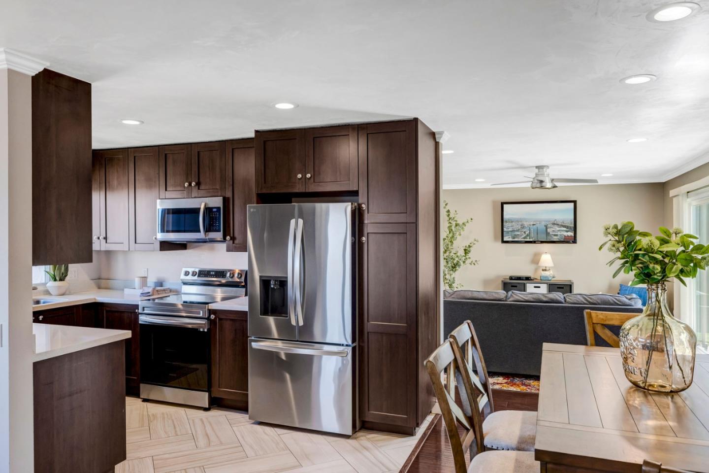 Detail Gallery Image 9 of 20 For 1940 San Pablo Ave, Seaside,  CA 93955 - 3 Beds | 2 Baths