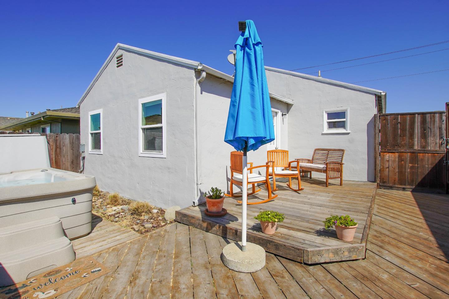 Detail Gallery Image 24 of 30 For 931 Hillcrest Rd, Hollister,  CA 95023 - 3 Beds | 1 Baths