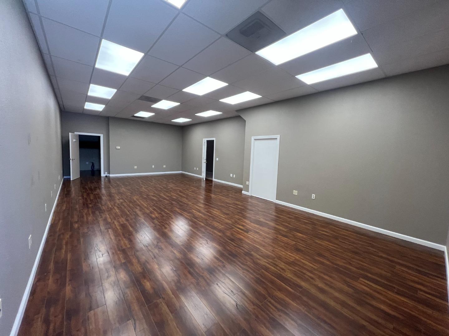 Detail Gallery Image 4 of 9 For 717 San Benito St, Hollister,  CA 95023 - – Beds | – Baths
