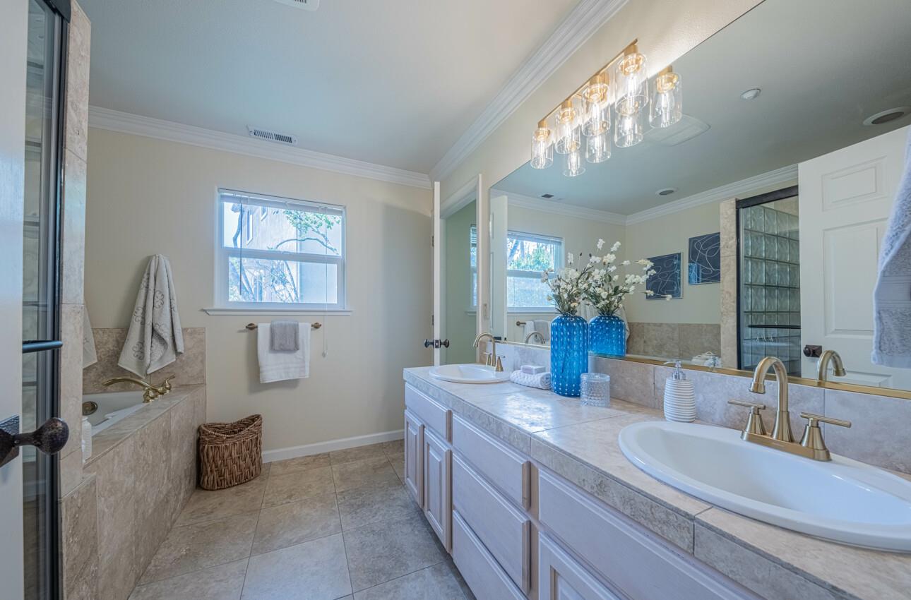 Detail Gallery Image 33 of 58 For 840 Seacliff Dr, Aptos,  CA 95003 - 3 Beds | 2/1 Baths