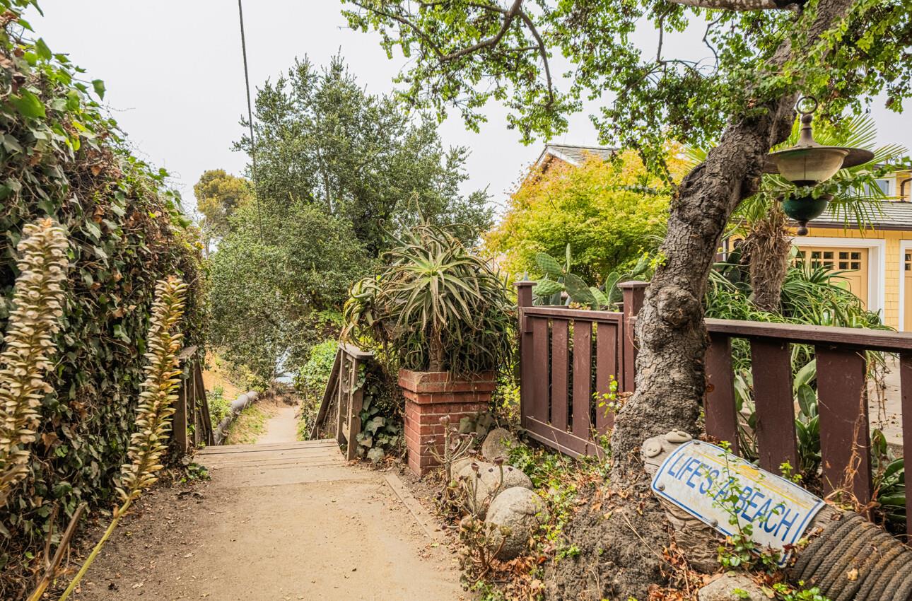 Detail Gallery Image 51 of 58 For 840 Seacliff Dr, Aptos,  CA 95003 - 3 Beds | 2/1 Baths