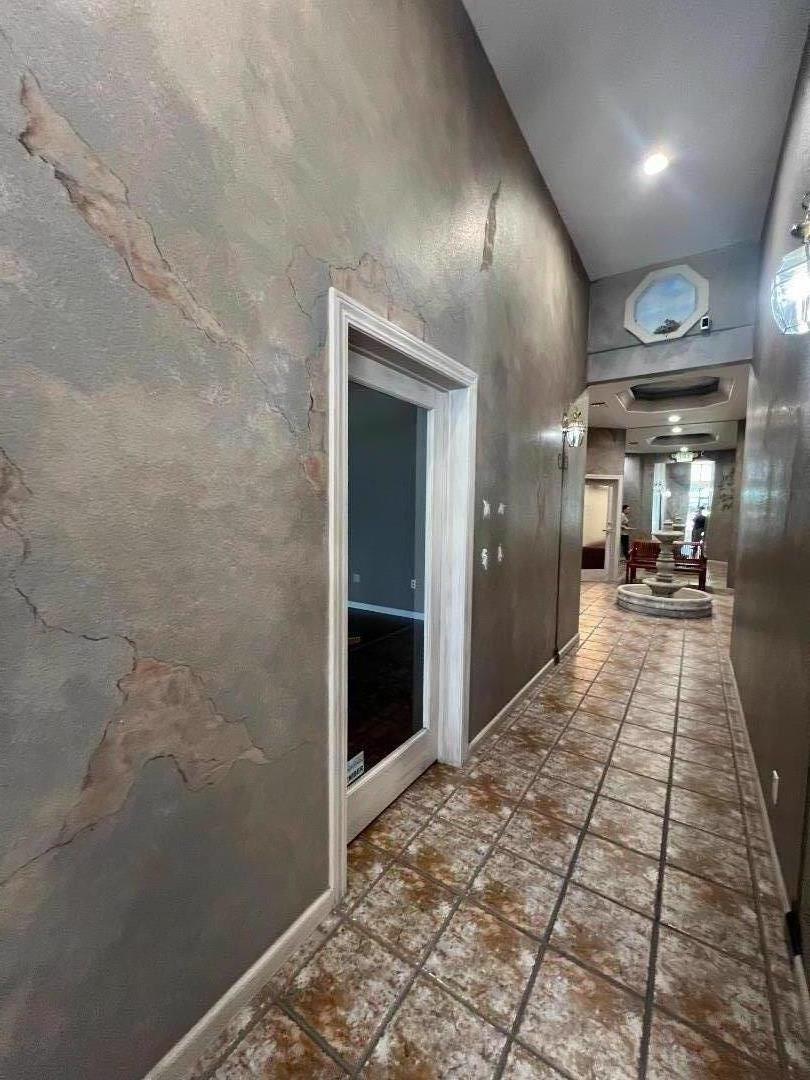 Detail Gallery Image 2 of 8 For 721 San Benito St #C,  Hollister,  CA 95023 - – Beds | – Baths