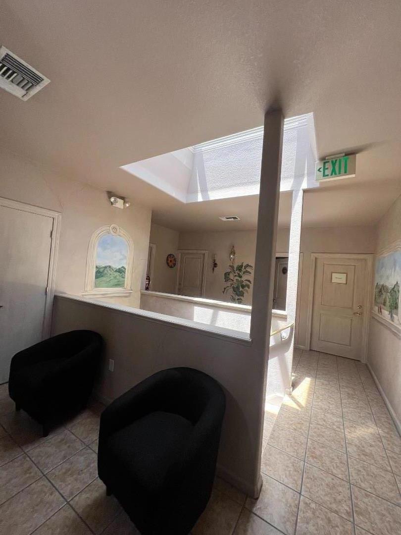 Detail Gallery Image 4 of 8 For 721 San Benito St #C,  Hollister,  CA 95023 - – Beds | – Baths
