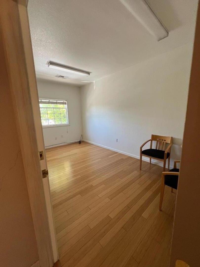 Detail Gallery Image 6 of 8 For 721 San Benito St #C,  Hollister,  CA 95023 - – Beds | – Baths