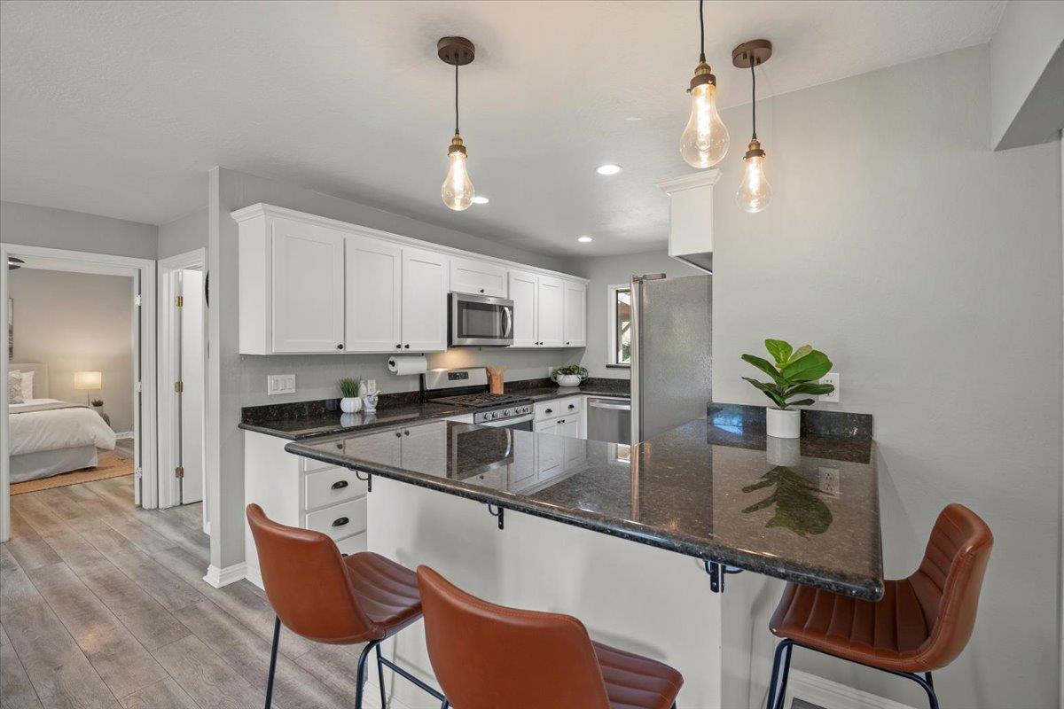 Detail Gallery Image 10 of 28 For 250 Middleton Dr, Boulder Creek,  CA 95006 - 4 Beds | 3 Baths