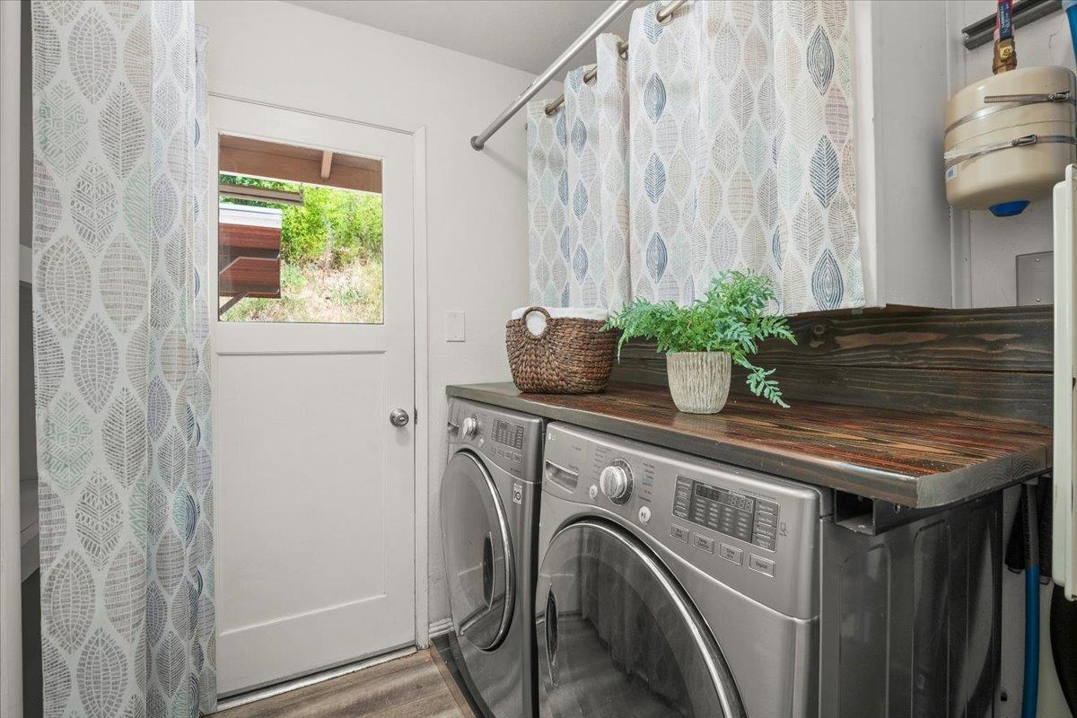 Detail Gallery Image 11 of 28 For 250 Middleton Dr, Boulder Creek,  CA 95006 - 4 Beds | 3 Baths