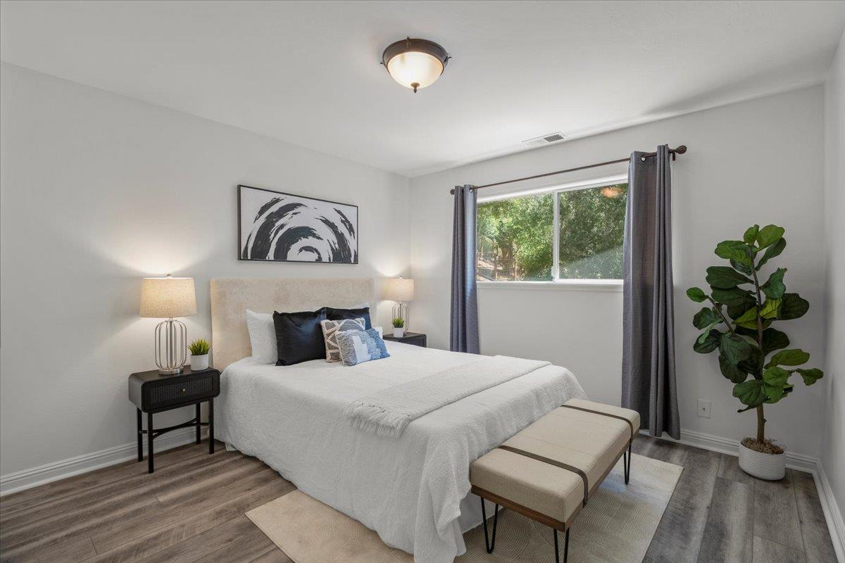 Detail Gallery Image 12 of 28 For 250 Middleton Dr, Boulder Creek,  CA 95006 - 4 Beds | 3 Baths