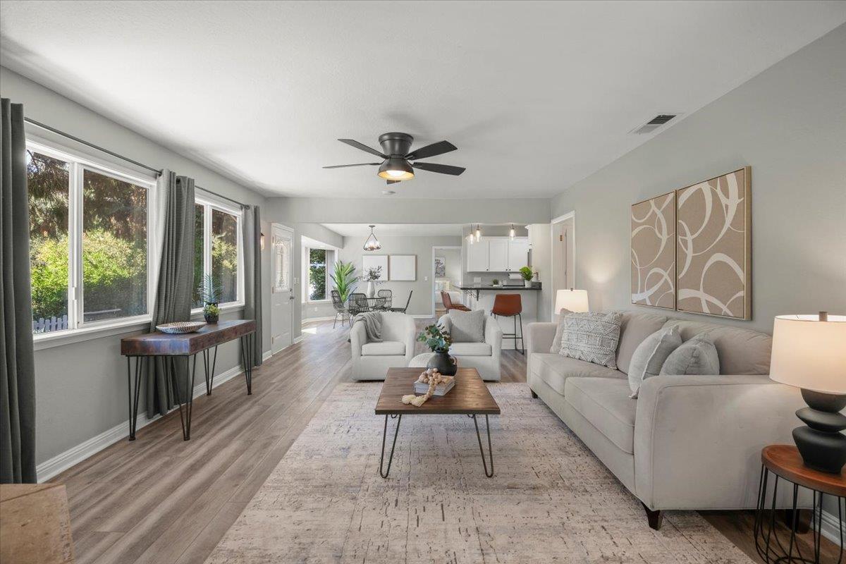 Detail Gallery Image 3 of 28 For 250 Middleton Dr, Boulder Creek,  CA 95006 - 4 Beds | 3 Baths