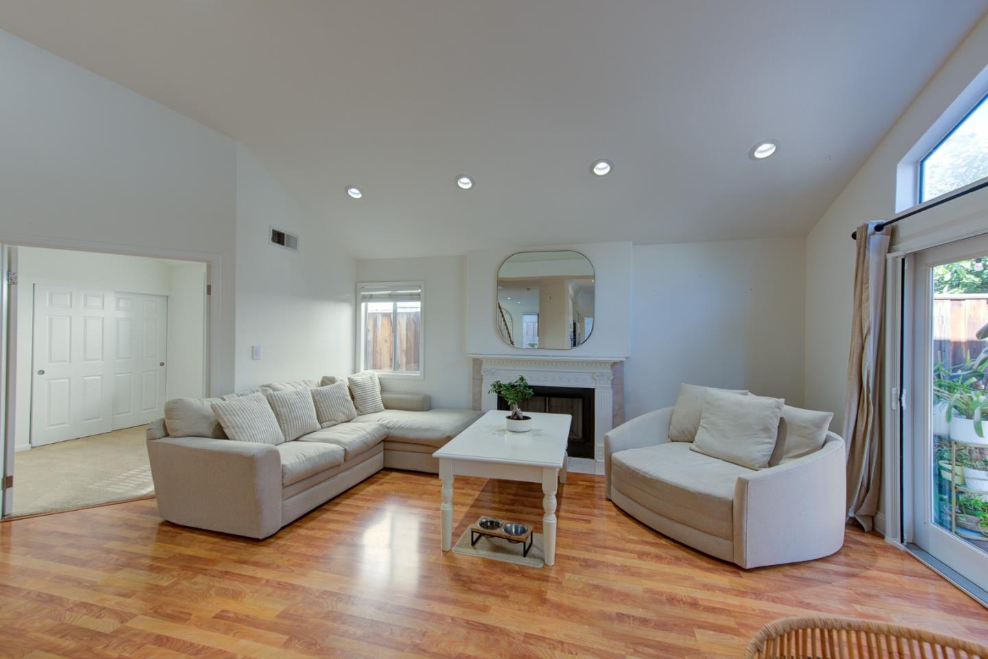 Detail Gallery Image 13 of 34 For 3272 Moreno Ave, San Jose,  CA 95127 - 5 Beds | 3 Baths