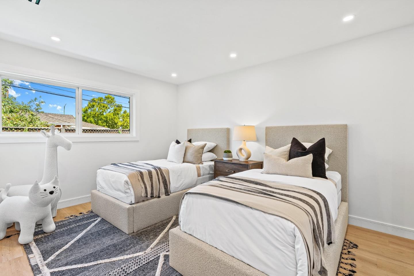 Detail Gallery Image 17 of 27 For 3118 Jenkins Ave, San Jose,  CA 95118 - 3 Beds | 2 Baths