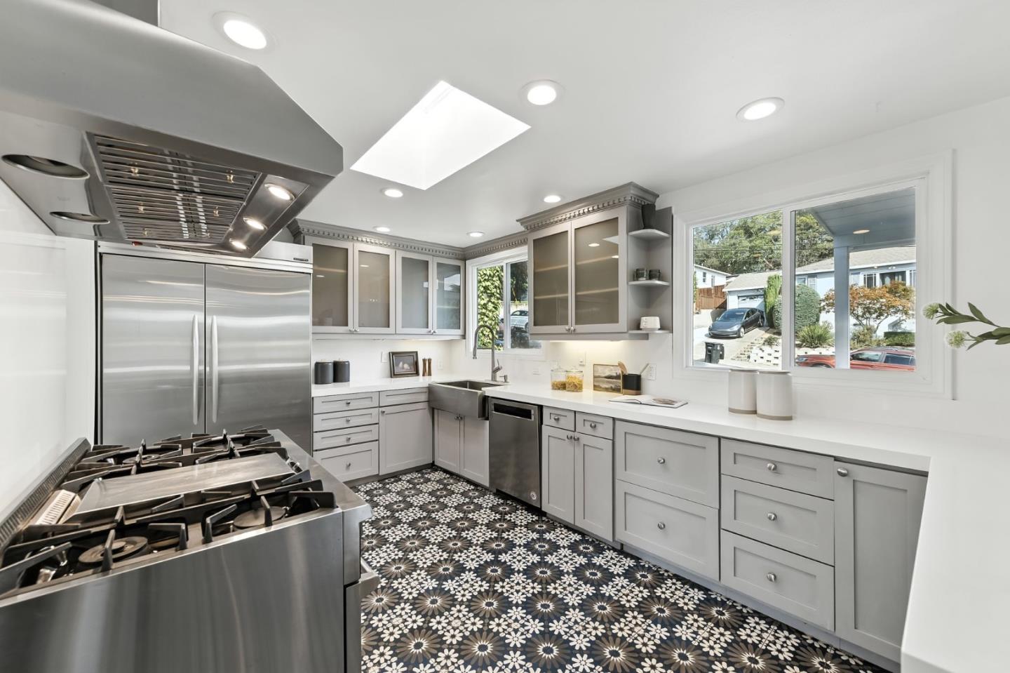 Detail Gallery Image 14 of 53 For 1961 Alden St, Belmont,  CA 94002 - 5 Beds | 4 Baths