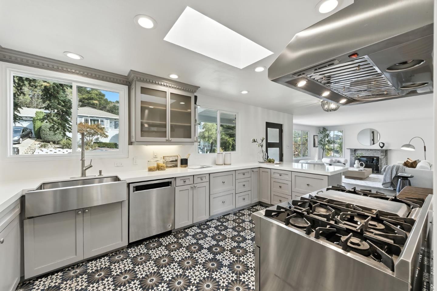 Detail Gallery Image 15 of 53 For 1961 Alden St, Belmont,  CA 94002 - 5 Beds | 4 Baths