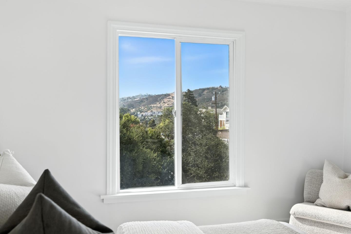Detail Gallery Image 25 of 53 For 1961 Alden St, Belmont,  CA 94002 - 5 Beds | 4 Baths