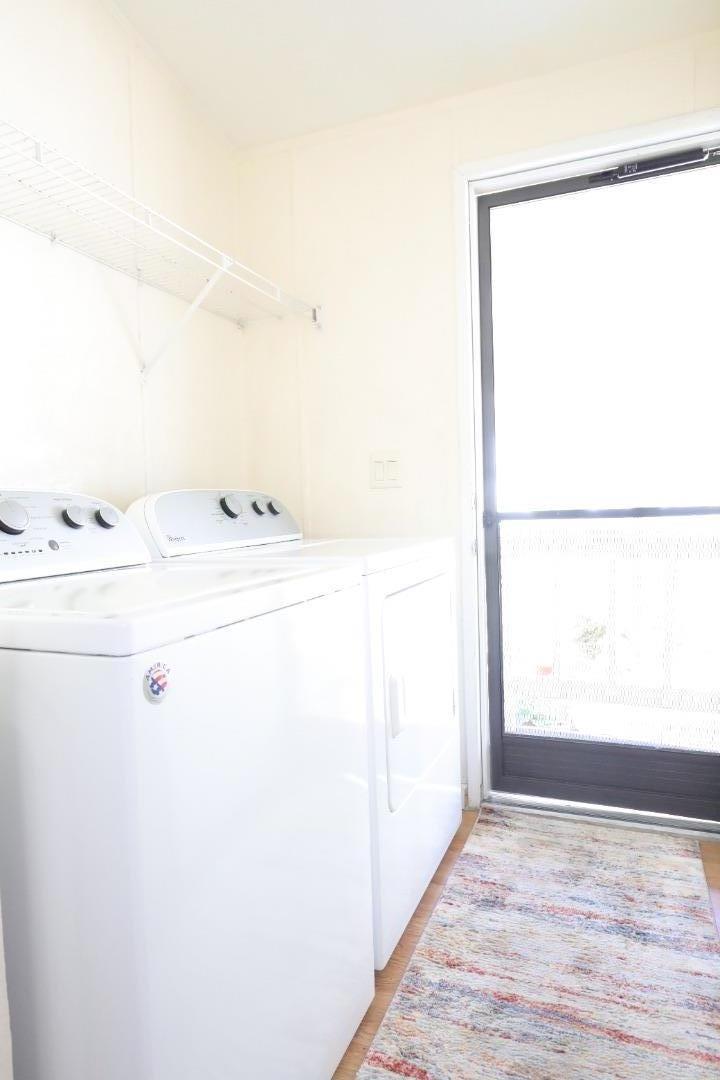 Detail Gallery Image 10 of 27 For 1220 Tasman Dr #304,  Sunnyvale,  CA 94089 - 3 Beds | 2 Baths