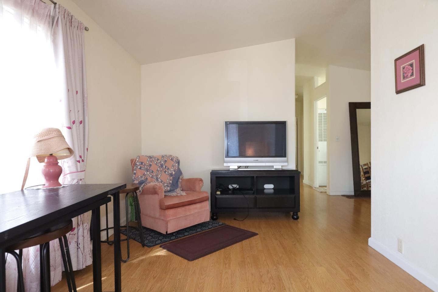 Detail Gallery Image 14 of 27 For 1220 Tasman Dr #304,  Sunnyvale,  CA 94089 - 3 Beds | 2 Baths