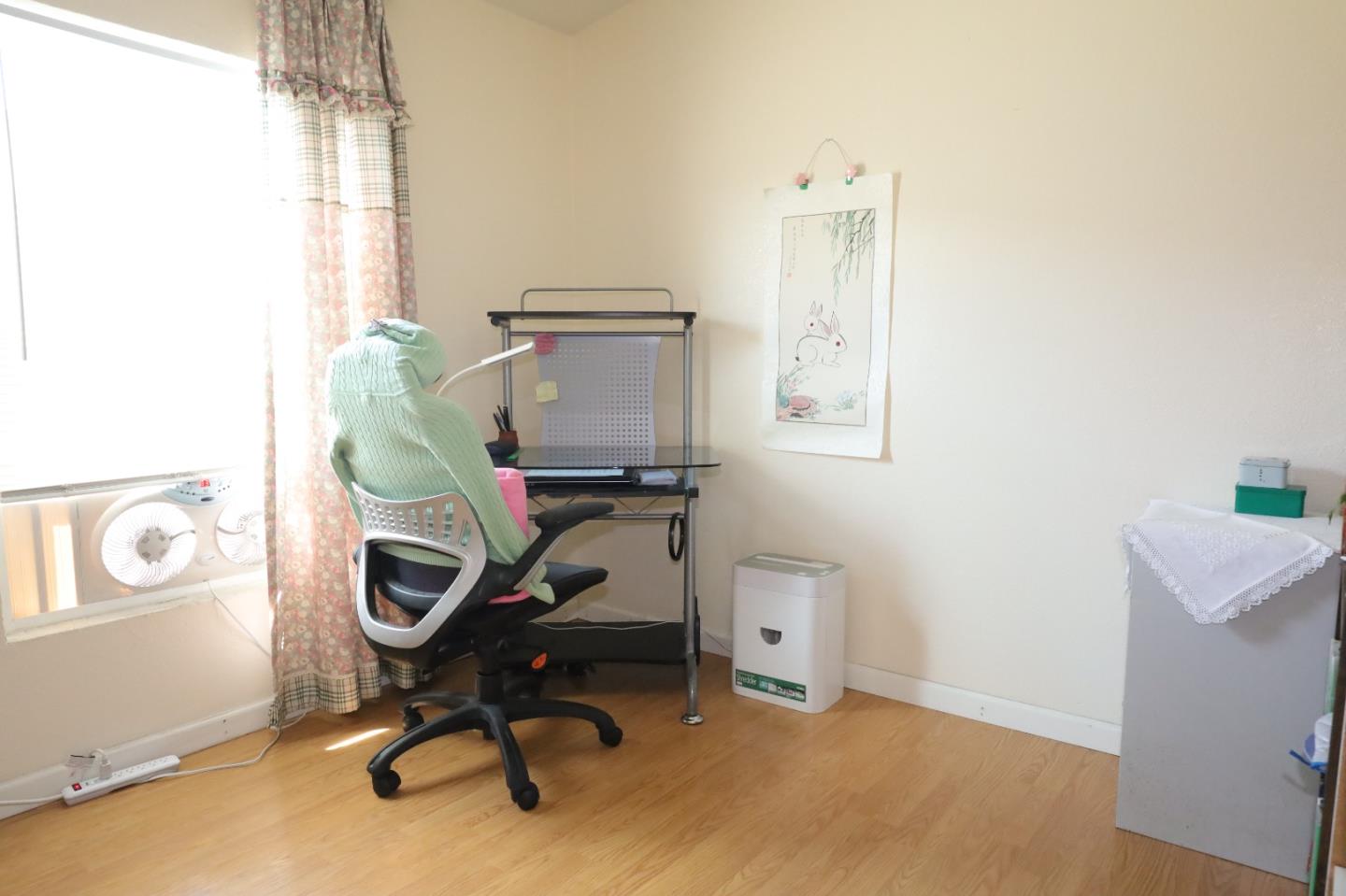 Detail Gallery Image 8 of 27 For 1220 Tasman Dr #304,  Sunnyvale,  CA 94089 - 3 Beds | 2 Baths