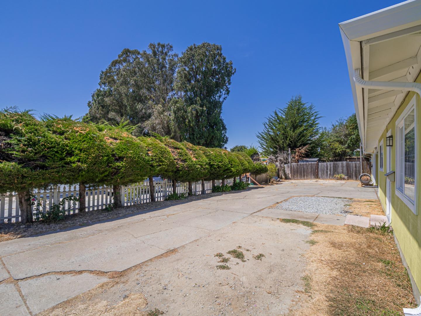 Detail Gallery Image 5 of 20 For 20 Marin St, Watsonville,  CA 95076 - – Beds | – Baths