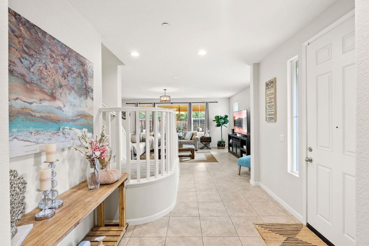 Detail Gallery Image 19 of 48 For 1070 S Atwood Ct, Mountain House,  CA 95391 - 5 Beds | 4/1 Baths