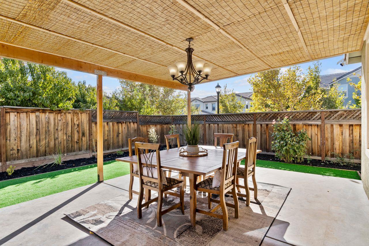 Detail Gallery Image 45 of 48 For 1070 S Atwood Ct, Mountain House,  CA 95391 - 5 Beds | 4/1 Baths