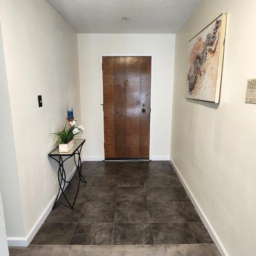 Detail Gallery Image 11 of 24 For 1500 Broadway #205,  Burlingame,  CA 94010 - 2 Beds | 2 Baths