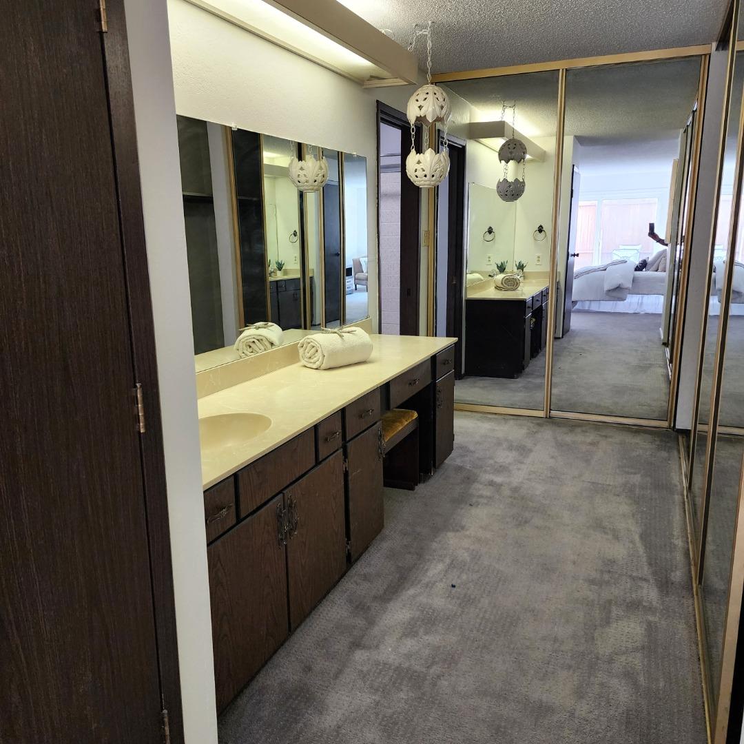 Detail Gallery Image 16 of 24 For 1500 Broadway #205,  Burlingame,  CA 94010 - 2 Beds | 2 Baths