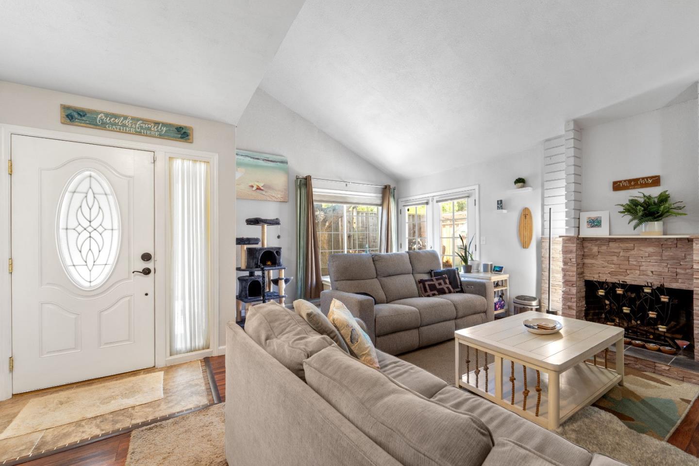 Detail Gallery Image 6 of 35 For 33 Hayes Ave, San Jose,  CA 95123 - 4 Beds | 2 Baths