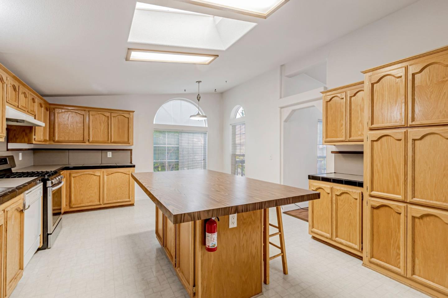 Detail Gallery Image 13 of 36 For 1111 Morse Ave #45,  Sunnyvale,  CA 94089 - 3 Beds | 2 Baths