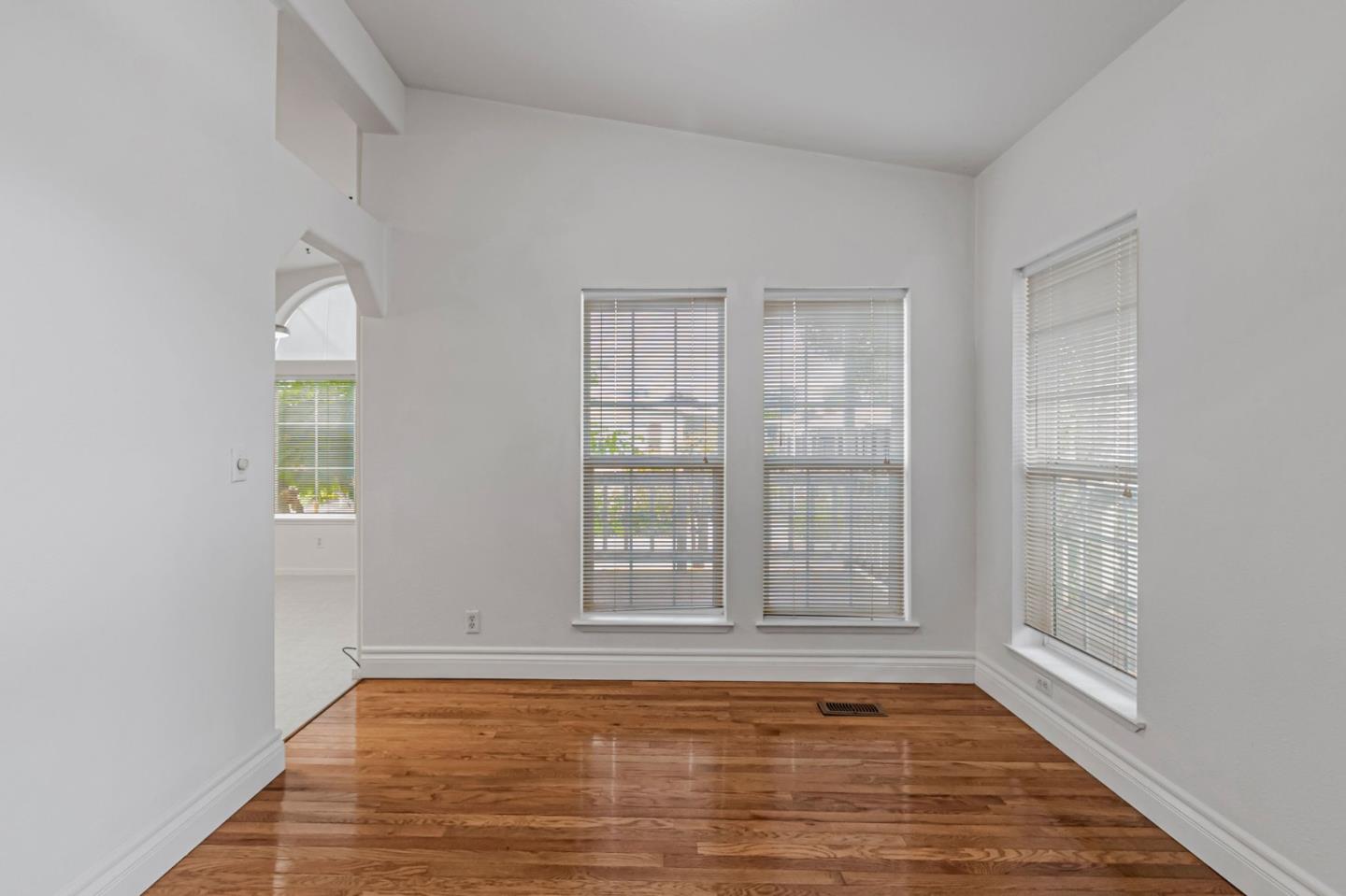 Detail Gallery Image 16 of 36 For 1111 Morse Ave #45,  Sunnyvale,  CA 94089 - 3 Beds | 2 Baths