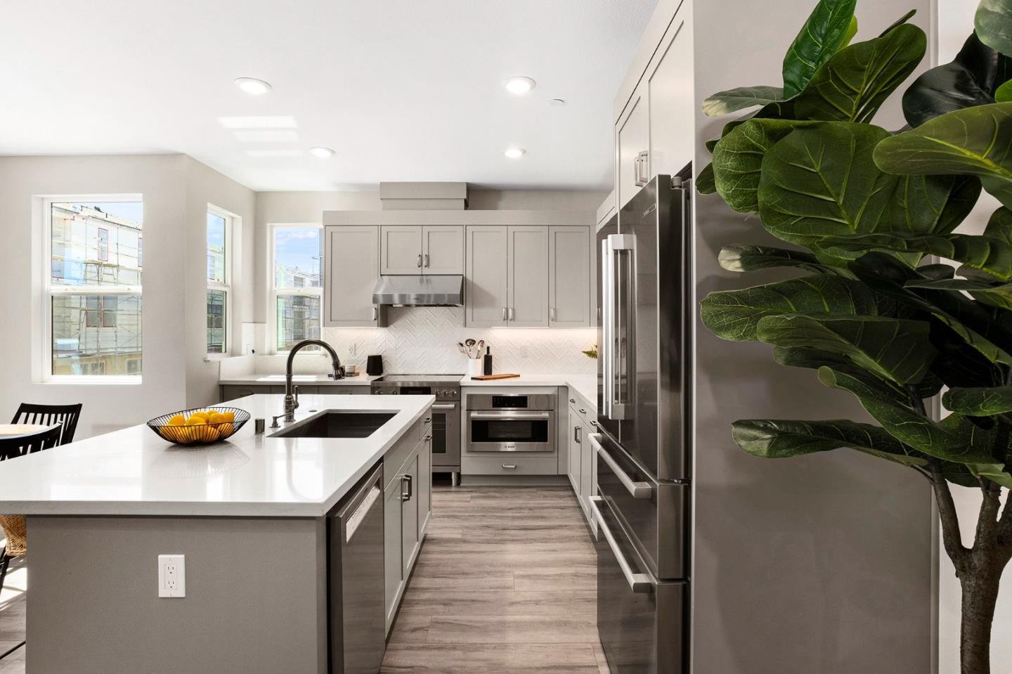 Detail Gallery Image 7 of 24 For 1303 Besra Ter #2,  Sunnyvale,  CA 94087 - 3 Beds | 2 Baths