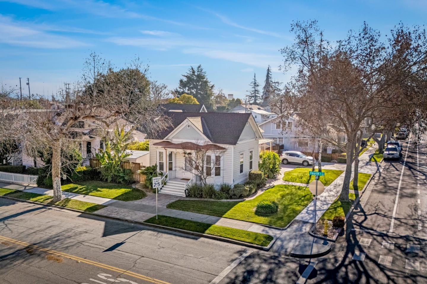 Detail Gallery Image 17 of 20 For 194 4th St, Gilroy,  CA 95020 - 4 Beds | 4 Baths