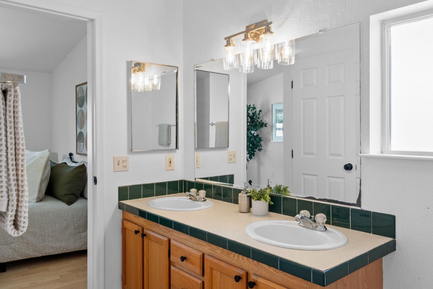 Detail Gallery Image 12 of 30 For 2759 Whispering Hills Dr #2759,  San Jose,  CA 95148 - 3 Beds | 2 Baths