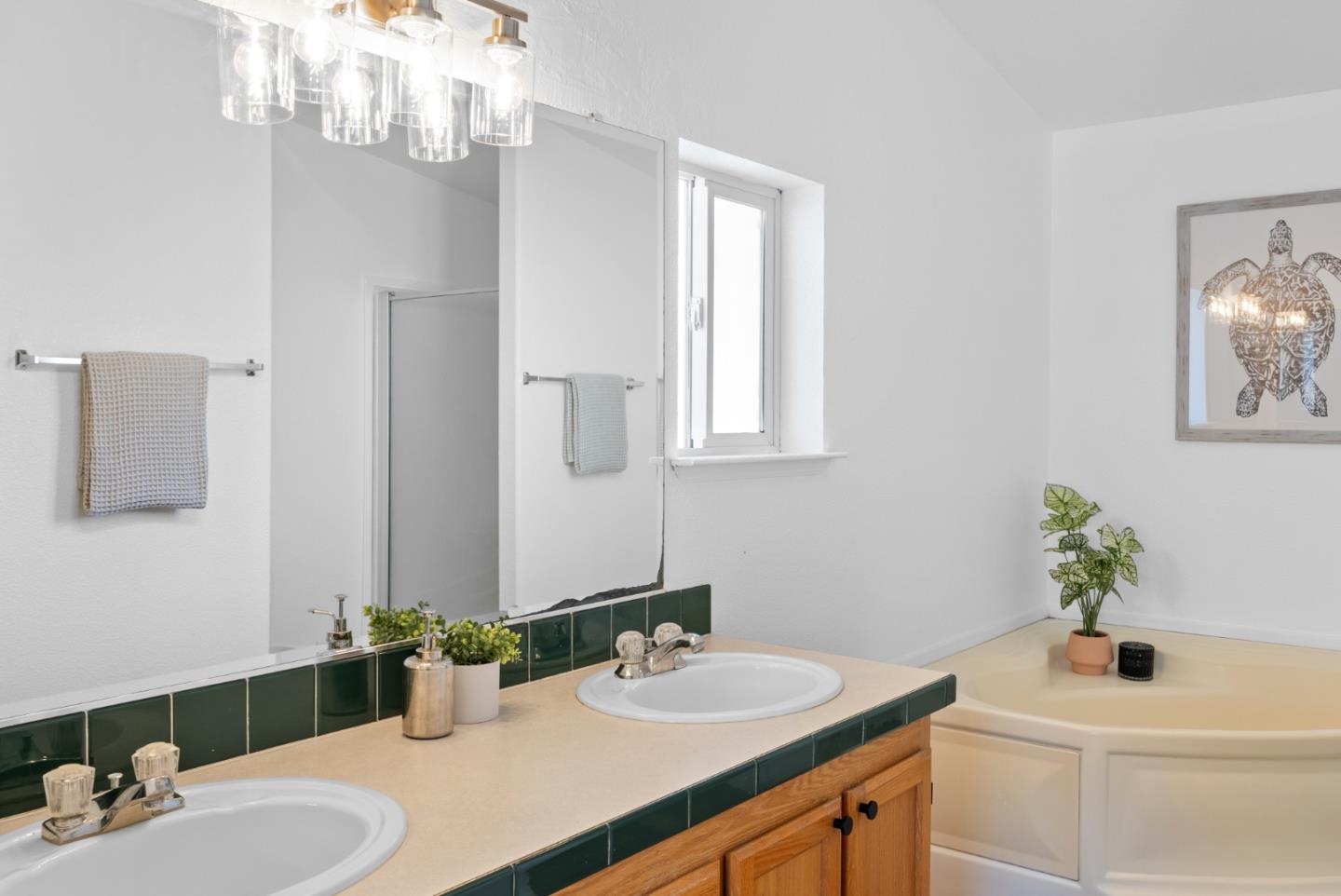Detail Gallery Image 13 of 30 For 2759 Whispering Hills Dr #2759,  San Jose,  CA 95148 - 3 Beds | 2 Baths