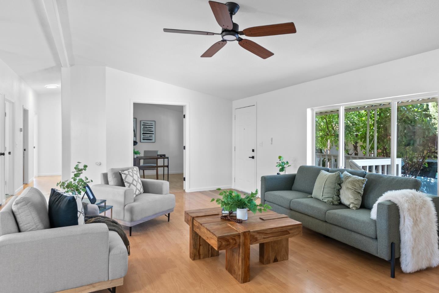 Detail Gallery Image 16 of 30 For 2759 Whispering Hills Dr #2759,  San Jose,  CA 95148 - 3 Beds | 2 Baths