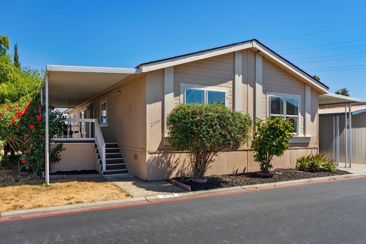 Detail Gallery Image 2 of 30 For 2759 Whispering Hills Dr #2759,  San Jose,  CA 95148 - 3 Beds | 2 Baths