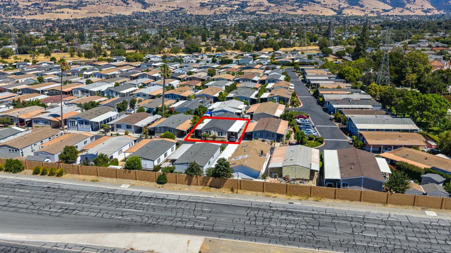 Detail Gallery Image 29 of 30 For 2759 Whispering Hills Dr #2759,  San Jose,  CA 95148 - 3 Beds | 2 Baths