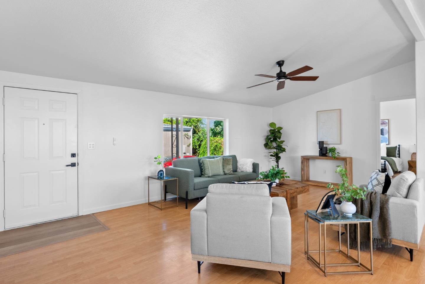 Detail Gallery Image 9 of 30 For 2759 Whispering Hills Dr #2759,  San Jose,  CA 95148 - 3 Beds | 2 Baths