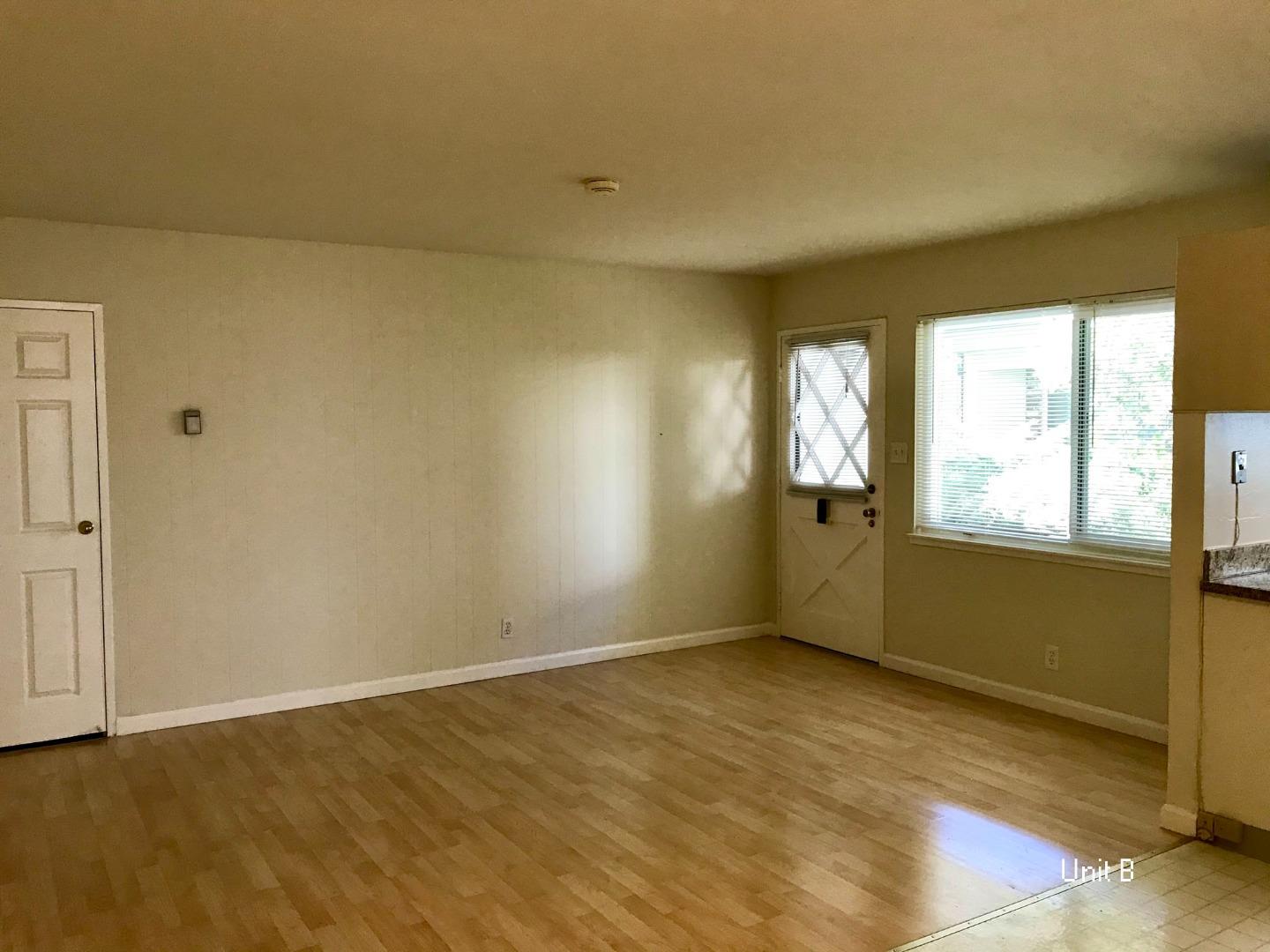 Detail Gallery Image 11 of 21 For 1815 Ednamary Way, Mountain View,  CA 94040 - – Beds | – Baths