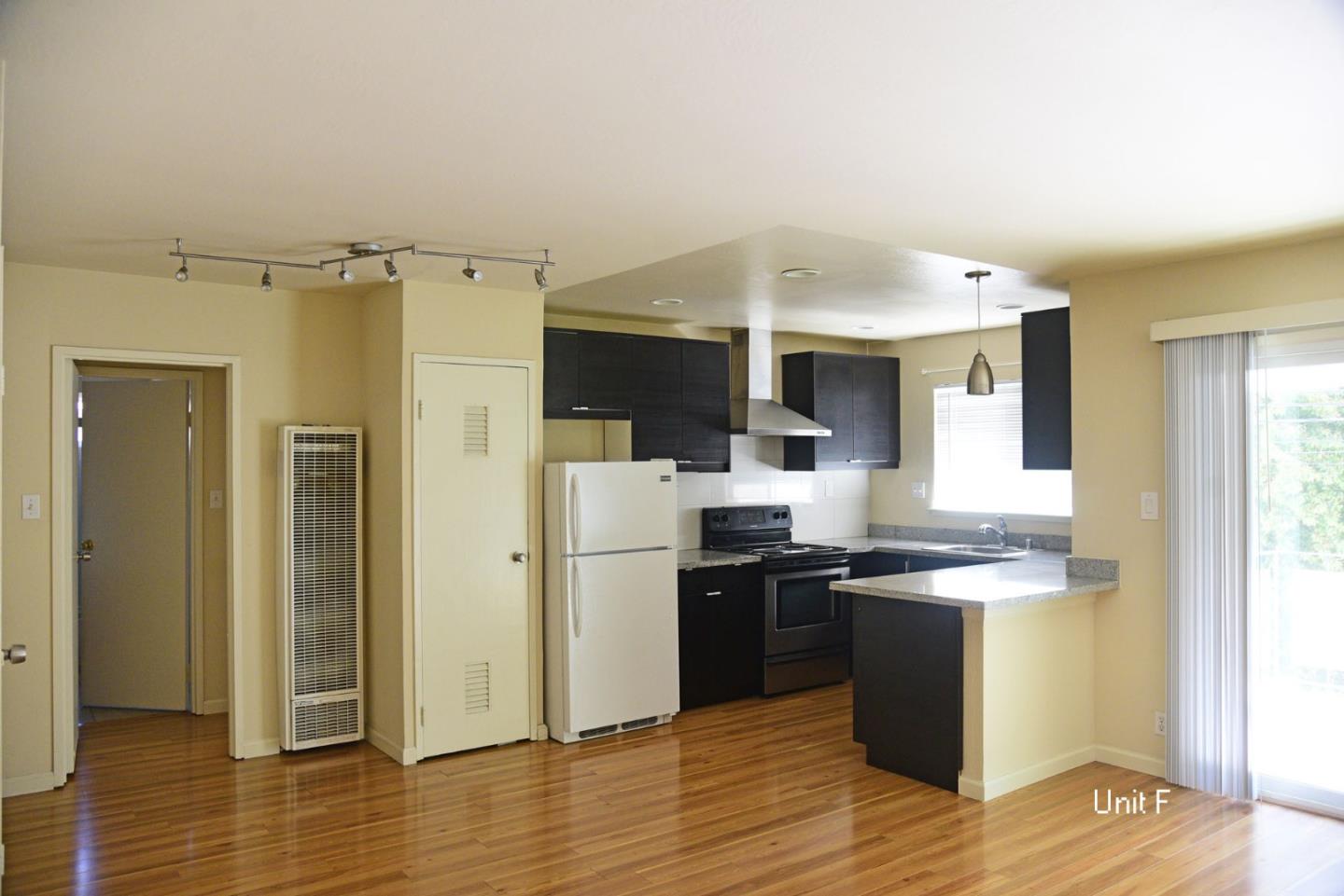 Detail Gallery Image 18 of 21 For 1815 Ednamary Way, Mountain View,  CA 94040 - – Beds | – Baths