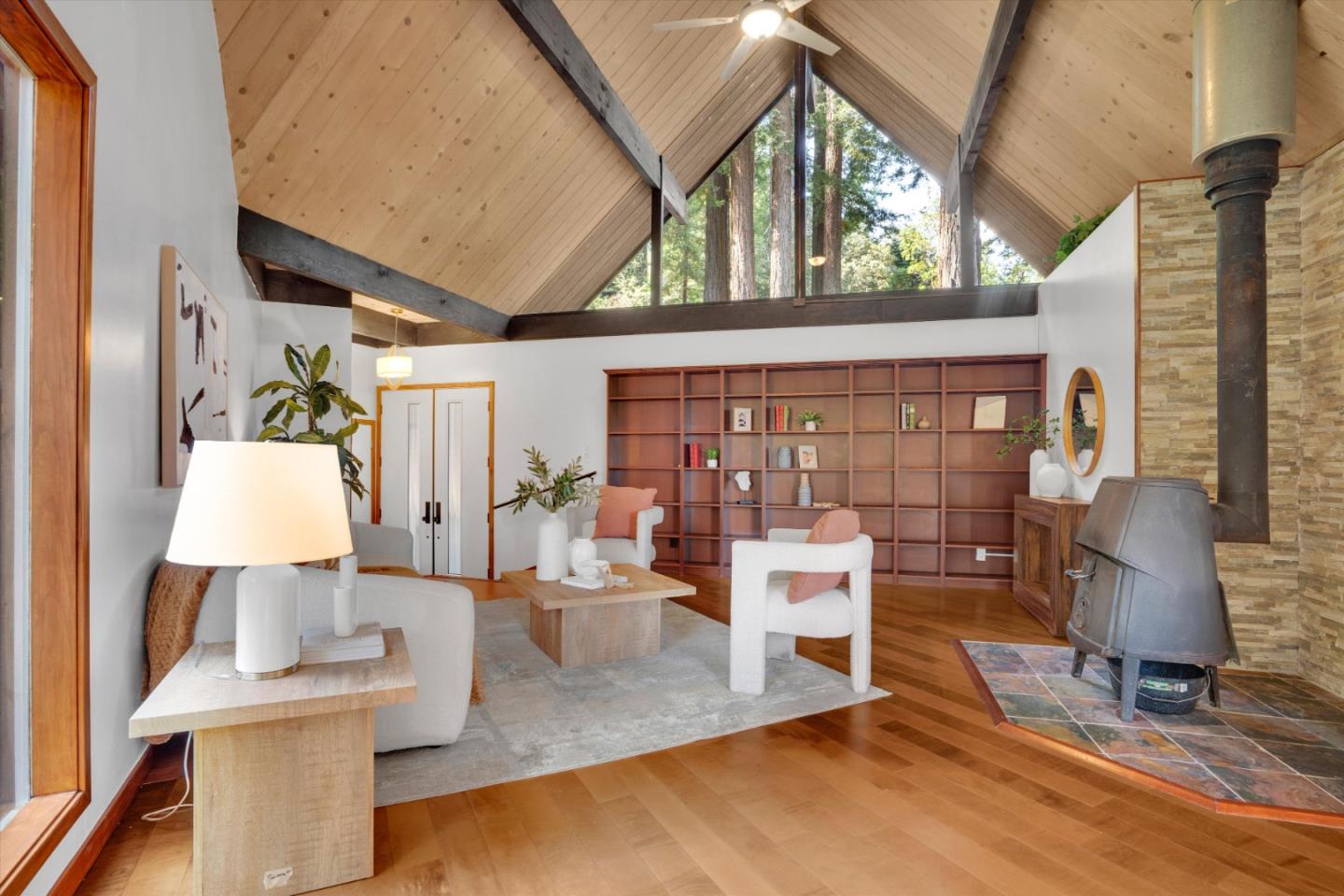 Detail Gallery Image 11 of 56 For 12 Summit Rd, Woodside,  CA 94062 - 4 Beds | 3/1 Baths