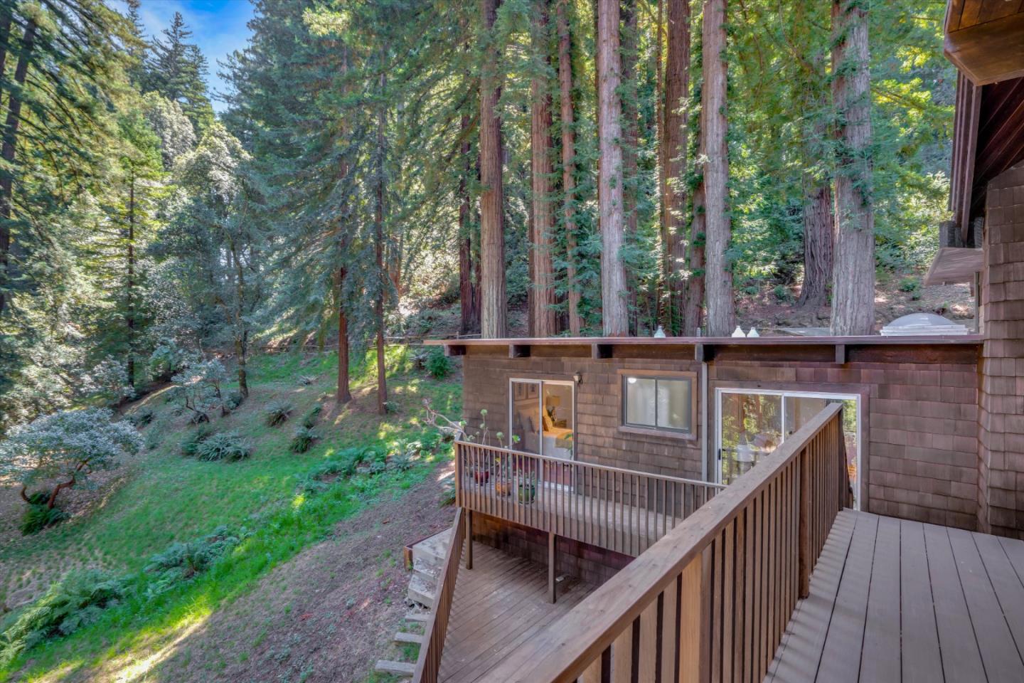 Detail Gallery Image 30 of 56 For 12 Summit Rd, Woodside,  CA 94062 - 4 Beds | 3/1 Baths