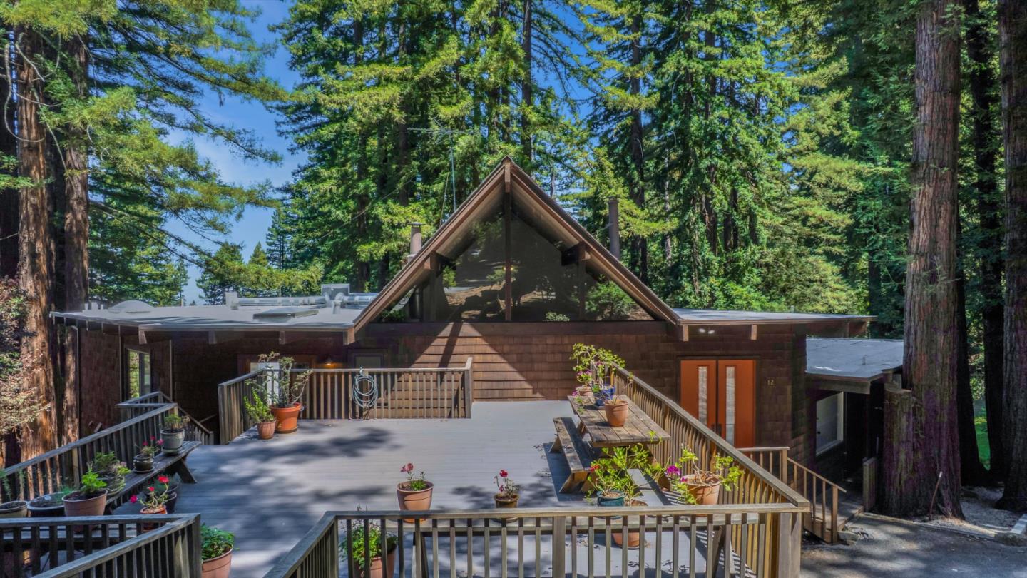 Detail Gallery Image 6 of 56 For 12 Summit Rd, Woodside,  CA 94062 - 4 Beds | 3/1 Baths