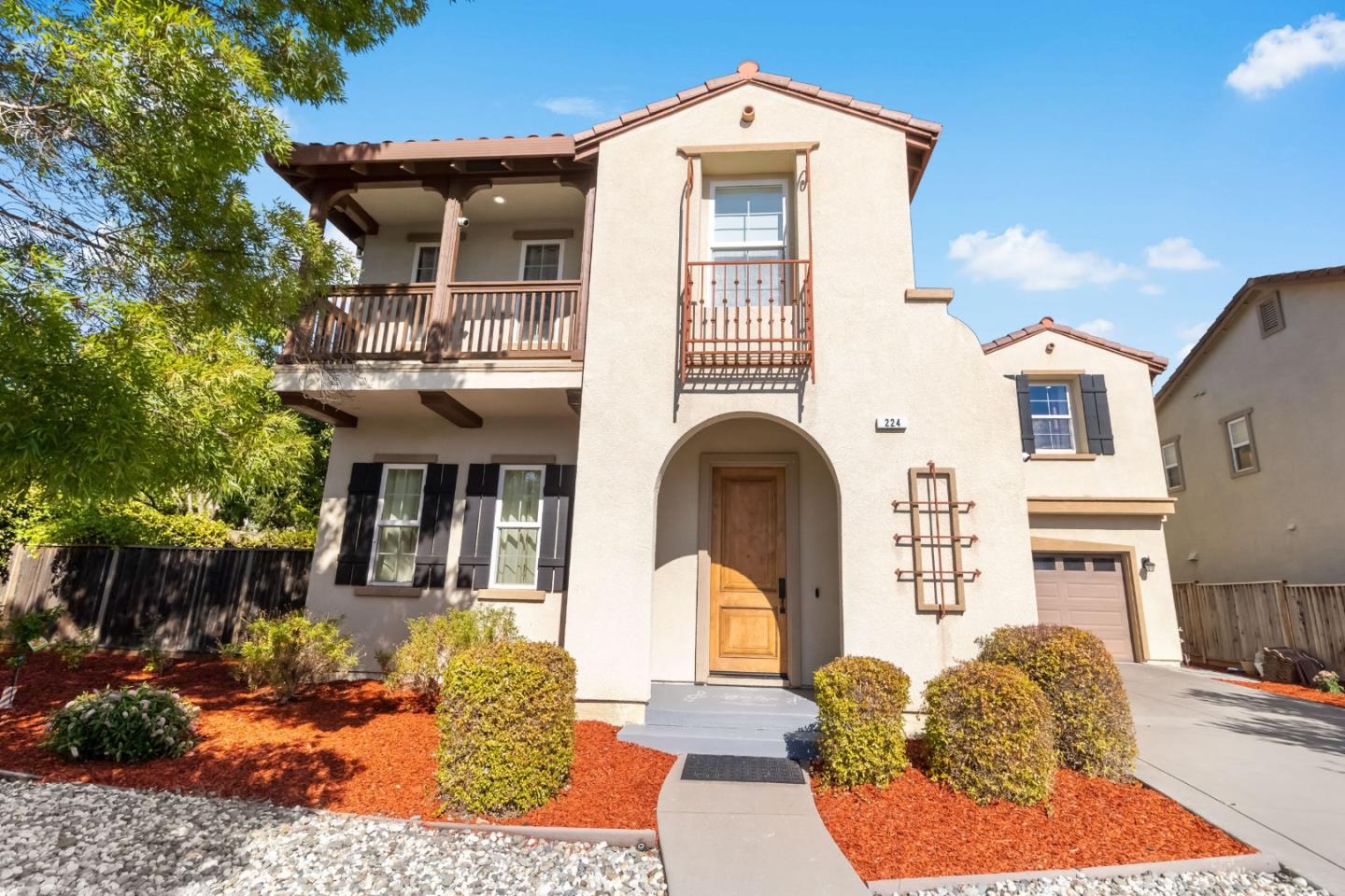 Detail Gallery Image 3 of 98 For 224 Riverland Ct, San Ramon,  CA 94582 - 4 Beds | 4 Baths
