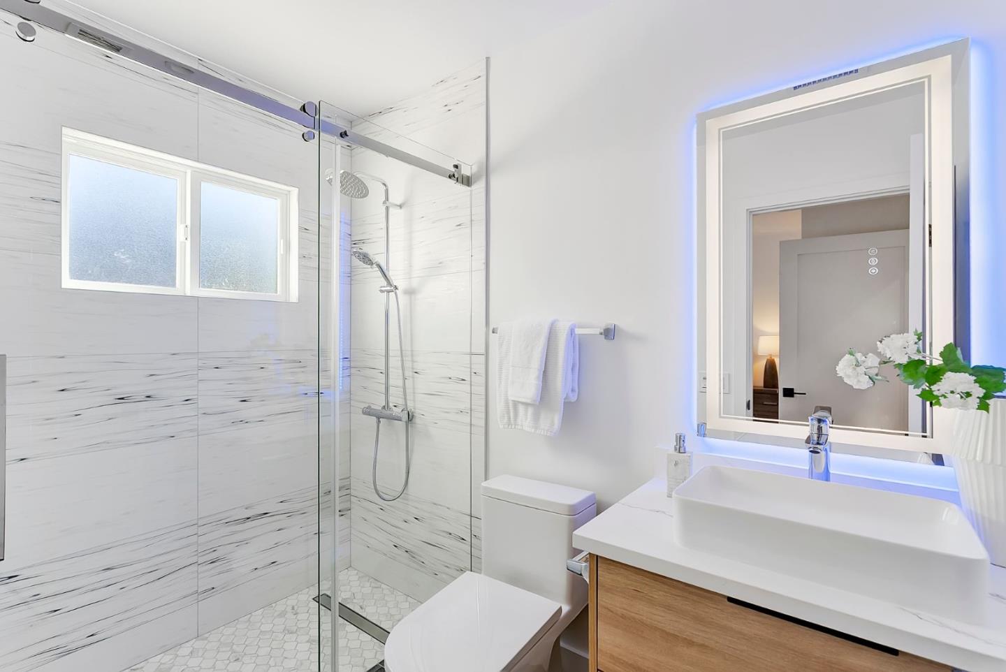 Detail Gallery Image 18 of 45 For 827 S Idaho St, San Mateo,  CA 94402 - 4 Beds | 4 Baths