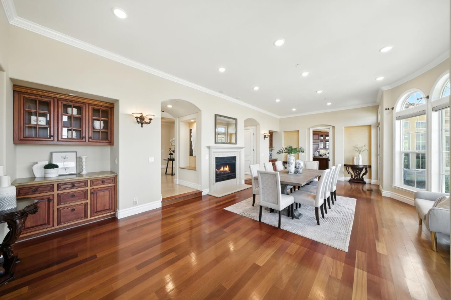 Detail Gallery Image 13 of 93 For 44989 Vista Del Sol, Fremont,  CA 94539 - 7 Beds | 6/2 Baths