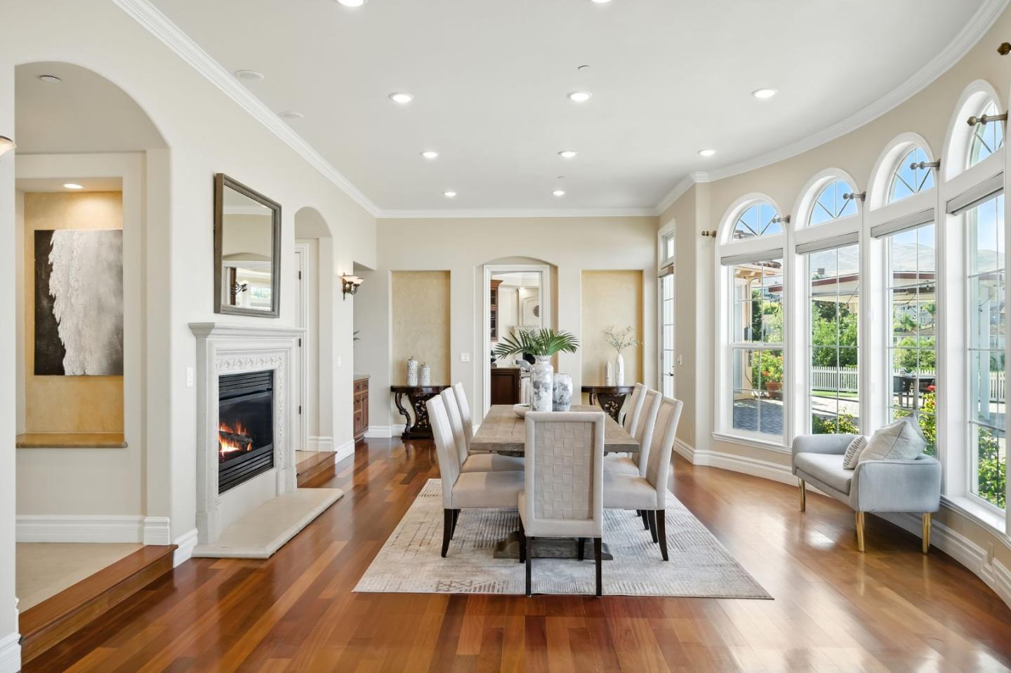 Detail Gallery Image 14 of 93 For 44989 Vista Del Sol, Fremont,  CA 94539 - 7 Beds | 6/2 Baths