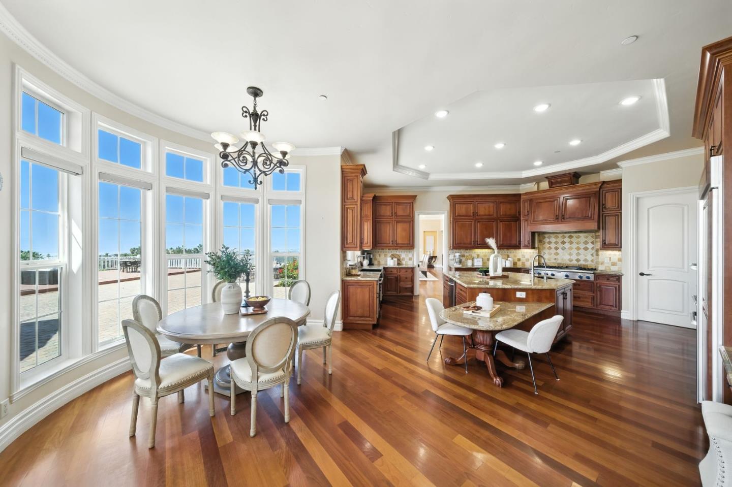 Detail Gallery Image 21 of 93 For 44989 Vista Del Sol, Fremont,  CA 94539 - 7 Beds | 6/2 Baths