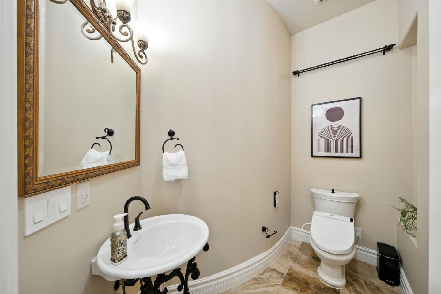 Detail Gallery Image 34 of 93 For 44989 Vista Del Sol, Fremont,  CA 94539 - 7 Beds | 6/2 Baths