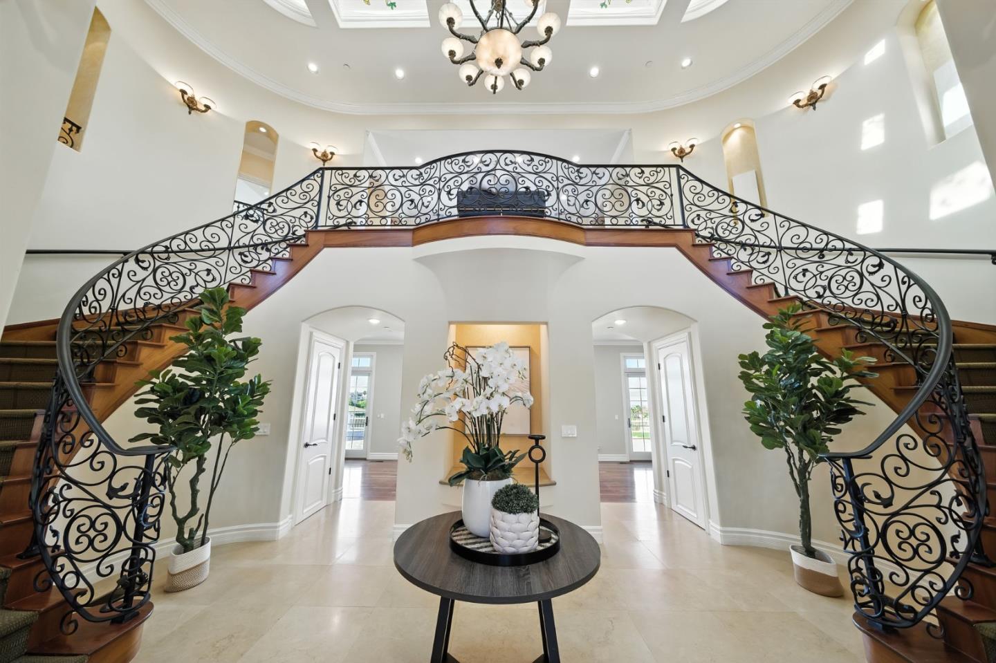 Detail Gallery Image 4 of 93 For 44989 Vista Del Sol, Fremont,  CA 94539 - 7 Beds | 6/2 Baths