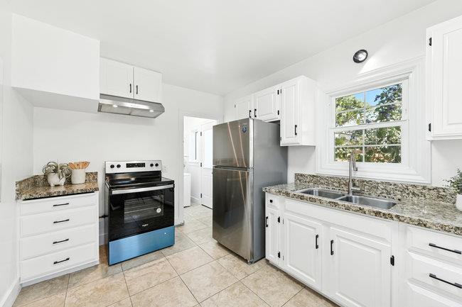 Detail Gallery Image 11 of 26 For 755 Homer Ave, Palo Alto,  CA 94301 - 2 Beds | 2 Baths